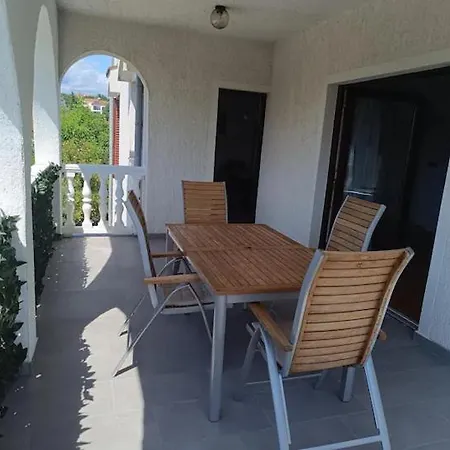 Apartament Maro And Nora *